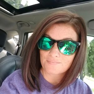 Meet your Posher, Rebecca